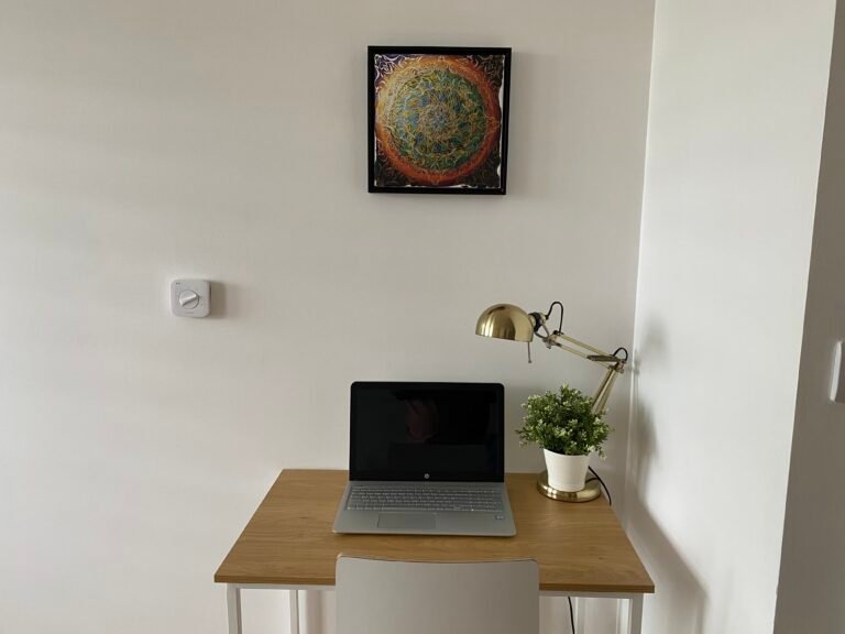 Work Station